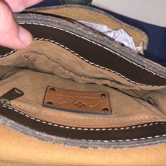 Patricia Nash Leather Venezia Pouch with Crossbody - Picture 11 of 11